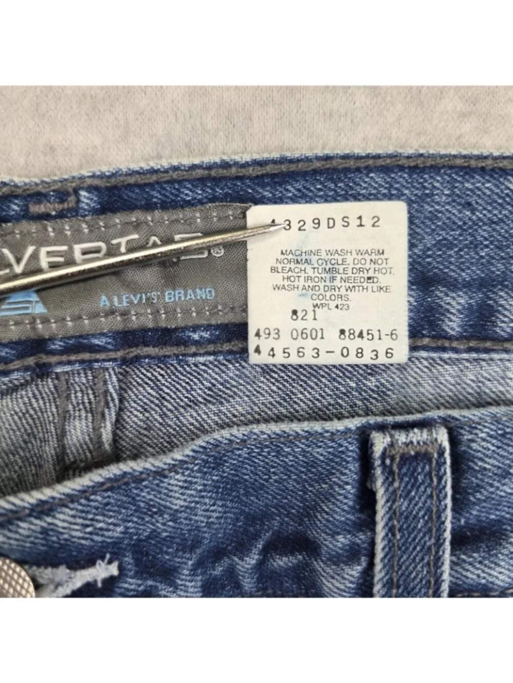 Levi's SilverTab Relaxed Straight Jeans Mens 36x29 Blue Denim Made in Mexico 200